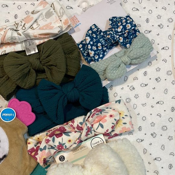 Baby Girl Bundle NEW ITEMS! Headbands Bows Socks Toys Teether - Picture 4 of 5